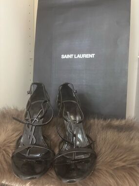 YSL/Yves Saint Laurent Cassandra Heels Black